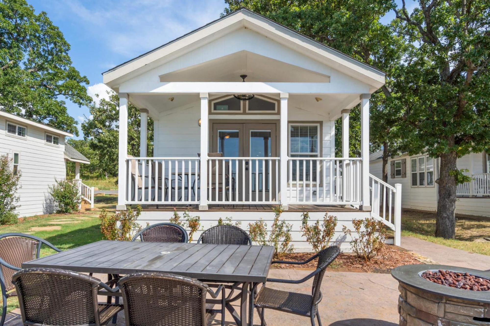 Crosstimbers Marina And Cottages Sperry Exterior foto