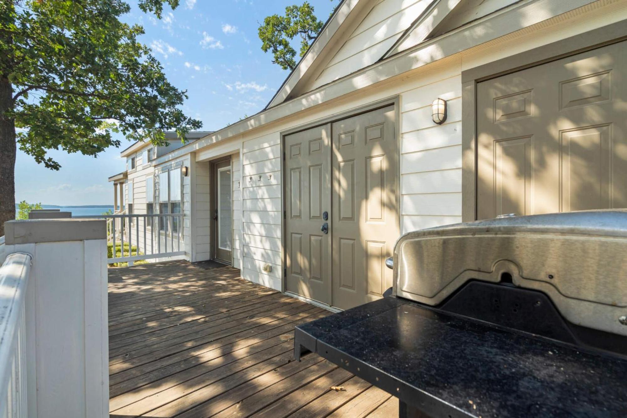 Crosstimbers Marina And Cottages Sperry Exterior foto